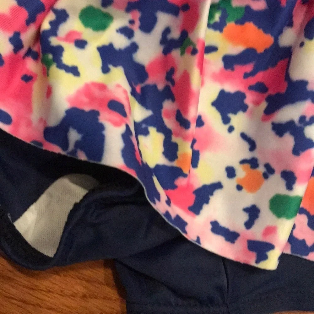 Nwt kid’s size XL (4) swim bottoms